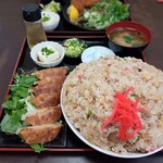 久美食堂 - 炒飯餃子定食