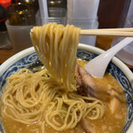 つけ麺　秋山 - 麺はツルツルもちもち