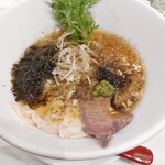 みなとや - 愛しの牛骨醤油ラーメン