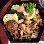 うなぎ若松 - とり重close shot