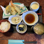 四季菜割烹 伝 - 