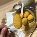 アンド ザ フリット - 結構でかい❣️