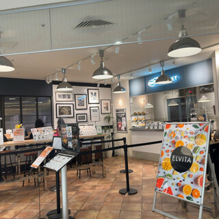 アンド ザ フリット_2