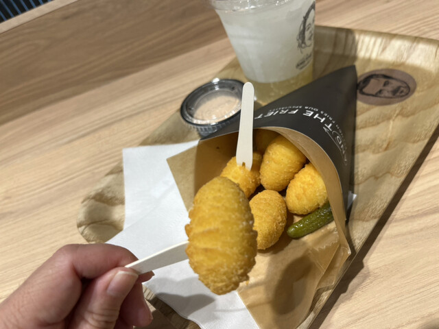 閉店】アンド ザ フリット 名古屋 (AND THE FRIET - NAGOYA 閉店】アンド ザ フリット 名古屋 (AND THE FRIET - NAGOYA