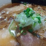 麺処 びぎ屋 - 醤油らーめんアップ