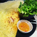 Bainseo Saigon - 豚肉と海老バインセオ