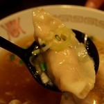 Gyouzaizakayafukutami - スープ鮮肉たっぷり餃子