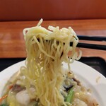 廣聚隆 - 麺リフト⤴️麺からは湯気が(ﾟдﾟ)！