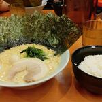 魂心家 福山駅家店 - ラーメン(醤油) 税込750円と無料のご飯 ※まくり券で、海苔５枚追加で無料トッピング(2022.12.11)