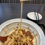 満州園 - コイツも刀削麺てか？(笑)