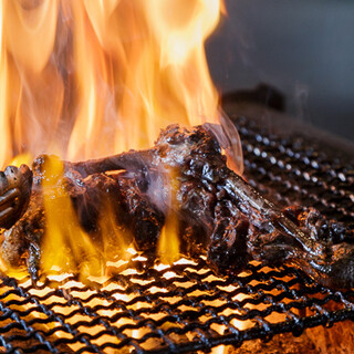 [Rare item] “Miyazaki’s famous bone-in thigh grilled” grilled over charcoal
