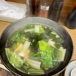 Yoake Shokudou - 透き通ったスープ、ピリッと辛い