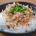 マッちゃん - 軽食コーナーの「ザル寄せ豆腐¥400」