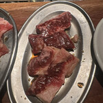 熟成焼肉 肉源 - 炙りバラカルビ、三元豚、熟成ハラミ、カルビ、厚切り牛タン