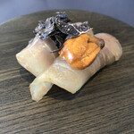 プレゼンテ スギ - ヒラスズキのスギ寿司