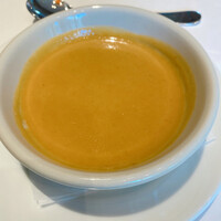 ベンジャミンステーキハウス 東京ガーデンテラス紀尾井町 - ロブスターのビスク