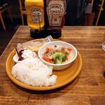 Cafe＆Diner KHB - ワンプレートランチはきのこと鶏肉のクリームソース(メニュー名は不明w) 1,100円 202212