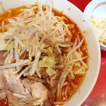 ラーメン二郎 - ラーメン半分＋ニンニク少し＋ＳＫ白ネギ