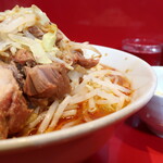 ラーメン二郎 - ラーメン半分＋ニンニク少し＋ＳＫ白ネギ