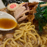 オランダ軒 - このほうれん草が何気に重要です❣️