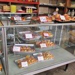 ハギワラベーカリー - ショーケース　２