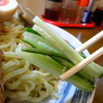 トーフラーメン 幸楊 - 【みそ辛子つけメン】短冊に切られたきゅうり...