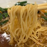 來杏 担担麺房 - 麺リフト