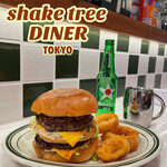 Shake tree DINER - 『リアルビックマ○クオニオンリング添え¥2,500』 『ハイネケン¥750』