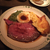 ロウリーズ・ザ・プライムリブ 恵比寿ガーデンプレイス店 - 