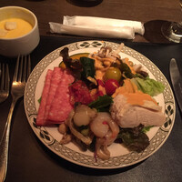 ロウリーズ・ザ・プライムリブ 恵比寿ガーデンプレイス店 - 