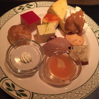 ロウリーズ・ザ・プライムリブ 恵比寿ガーデンプレイス店 - 