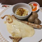 湯島天神横ラクレットグリル スイス料理とスイスワインのお店 - 