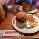 ブラザーズ 新富町店 - 