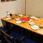酒菜と炭 てりや - テーブル席