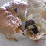 Mar - フルーツいっぱいベーグル、カット！