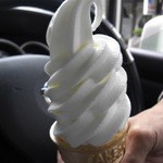 門田商店 かどみせ - ソフトクリームです