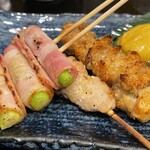 Taishuusakaba Tenkani - 天下二晩酌セットの串焼き3本