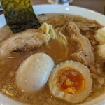 麺処田ぶし - 熟成醤油らーめん アップ(2022年12月12日)