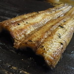 かぶと - 秋田産の天然鰻（白焼き）