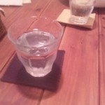 くるまり - 2人で来店、コースターが別の色でした。