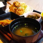 博多めんたい やまや食堂 - うまだし唐揚げ定食