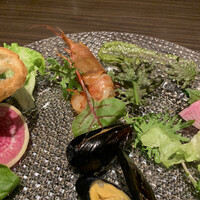 キャトルラパン - 海老も大きくてぷりっぷり