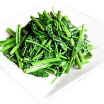 Stir-fried water spinach with delicious salt