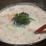 元祖トマトラーメンと元祖豆乳ラーメンと元祖トマトもつ鍋 三味 - 