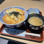 Oomuraan - カツ丼