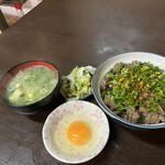 あらや食堂 - 値段変わらず750円