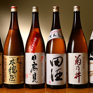 純米酒をはじめ、全国から集う充実のドリンクで乾杯を