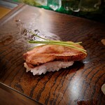 築地すし大 - 鮪炙りトロ