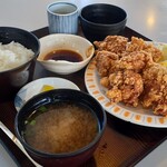 Resuto Hausu Aoyama - から揚げ定食