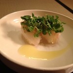 たか田八祥 - ２０１３年５月末日。鱚の鮨　小夏のソース。